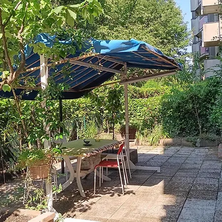 לינה וארוחת בוקר D'ambrosio מילאנו